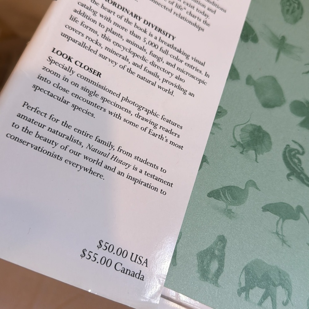 Smithsonian Natural History ultimate visual guide DK Publishing Hardcover - Picture 8 of 11